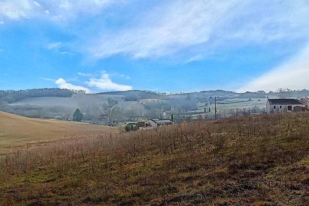 Terrain à GRAULHET