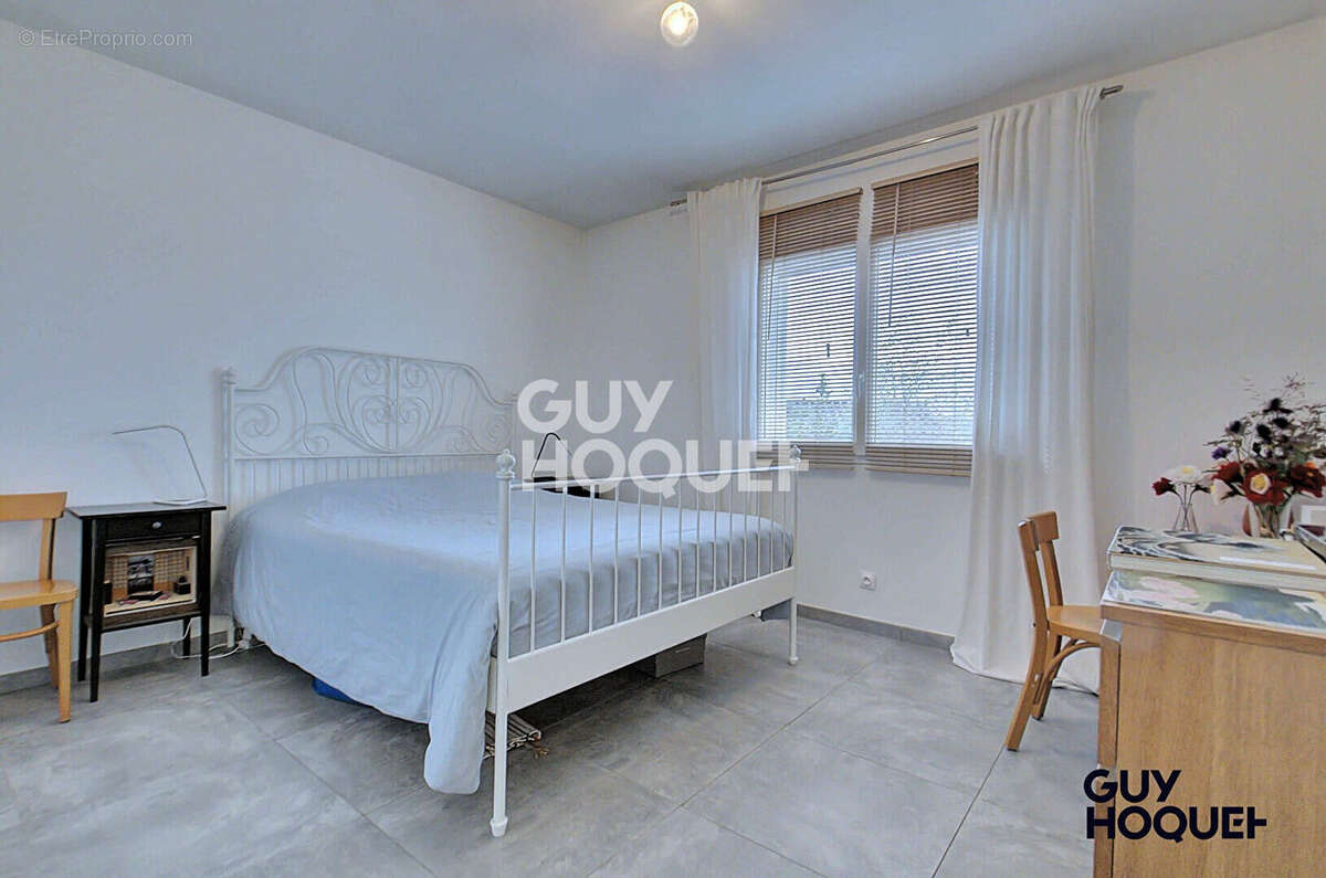 Maison à DECINES-CHARPIEU