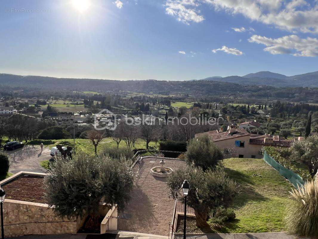 Appartement à FAYENCE