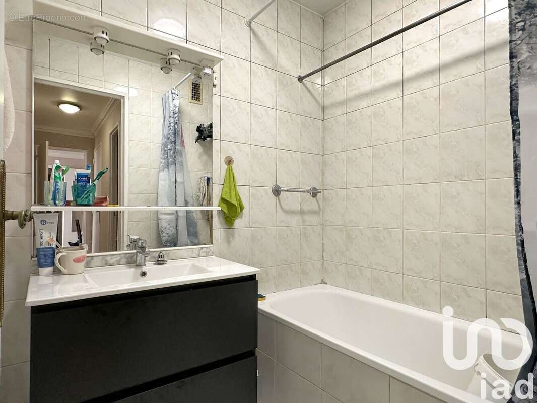 Photo 7 - Appartement à PARIS-19E