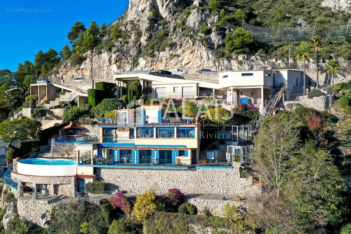 Maison à EZE