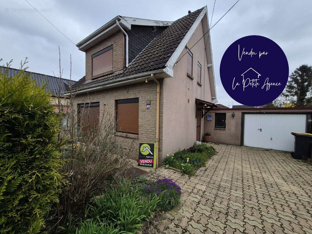 Maison à ANNAY