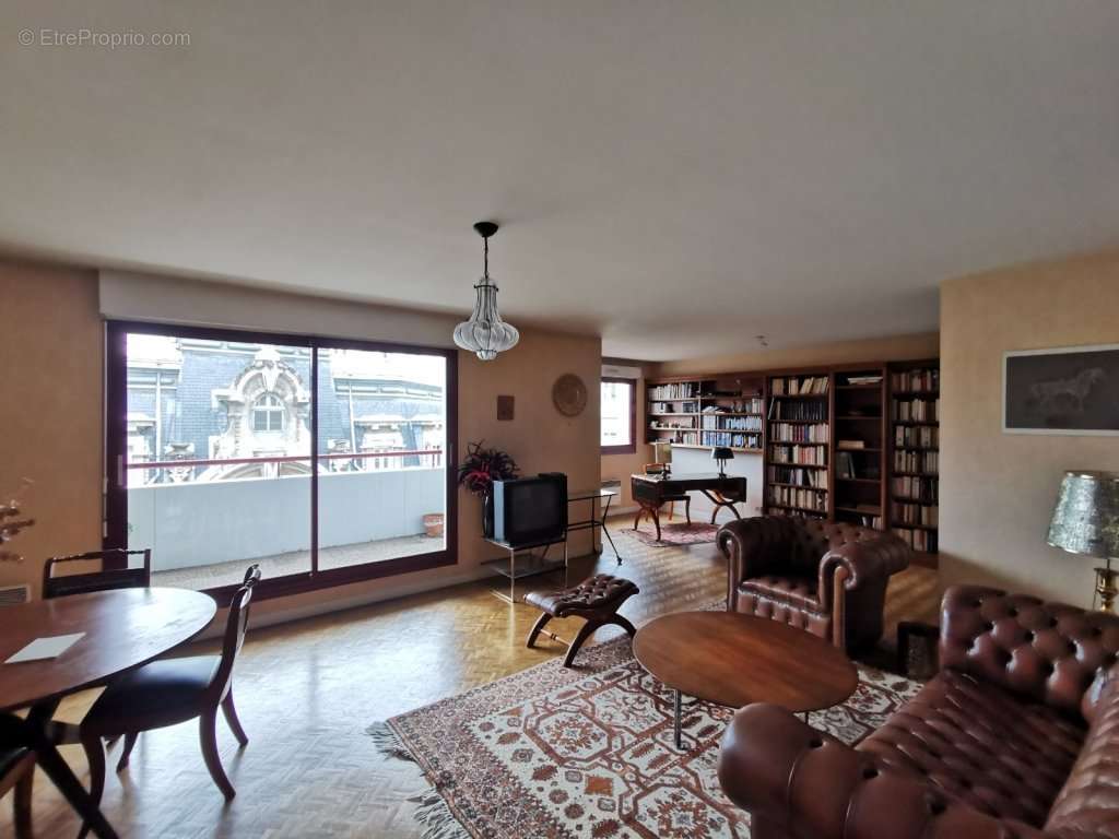 Appartement à LYON-7E