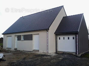 Maison à PLOUGUERNEAU