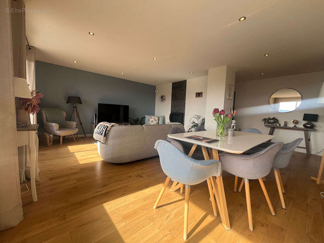 Appartement à DARDILLY