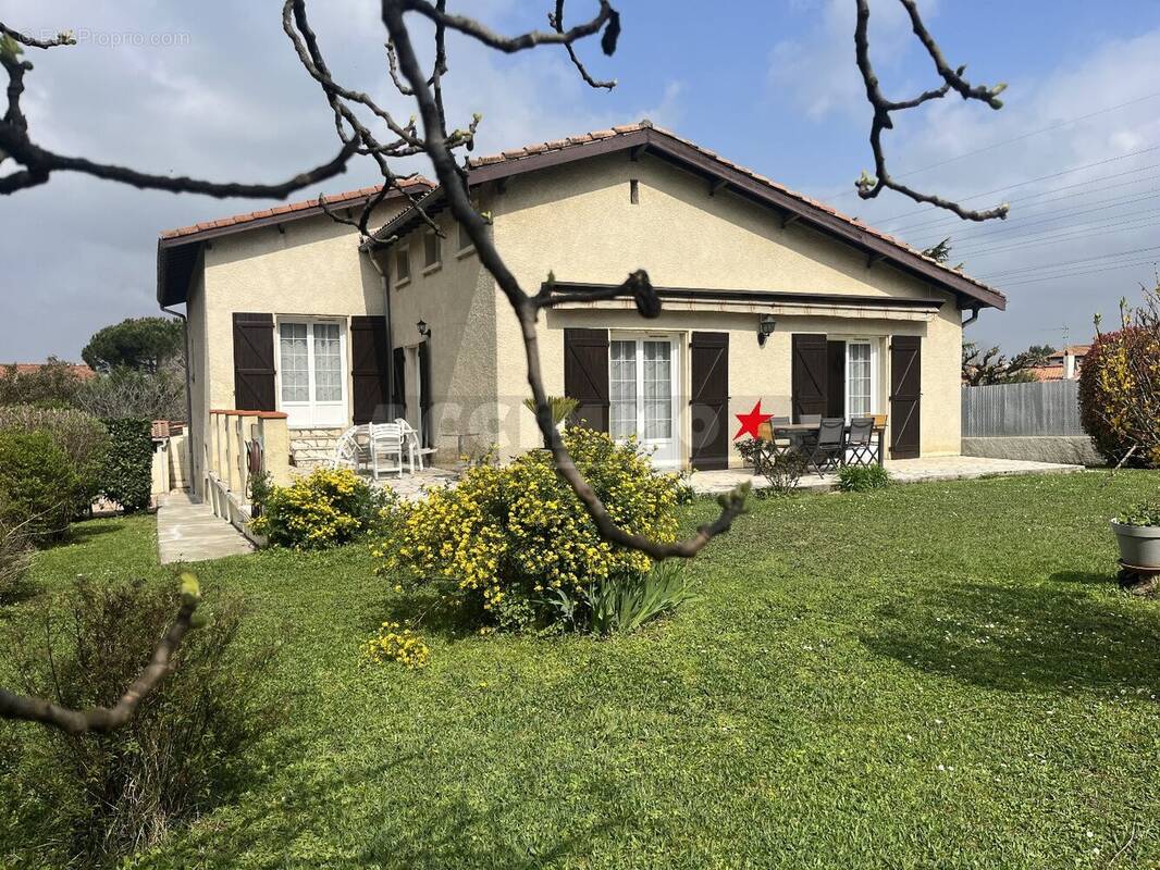 Maison à SAINT-ORENS-DE-GAMEVILLE