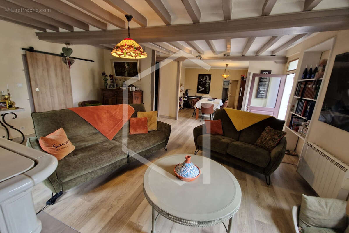 Maison à MENETOU-RATEL