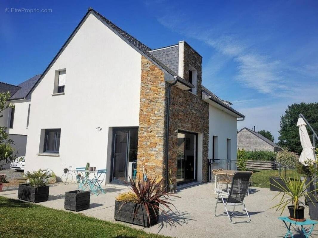 Photo 1 - Maison à COMBOURG