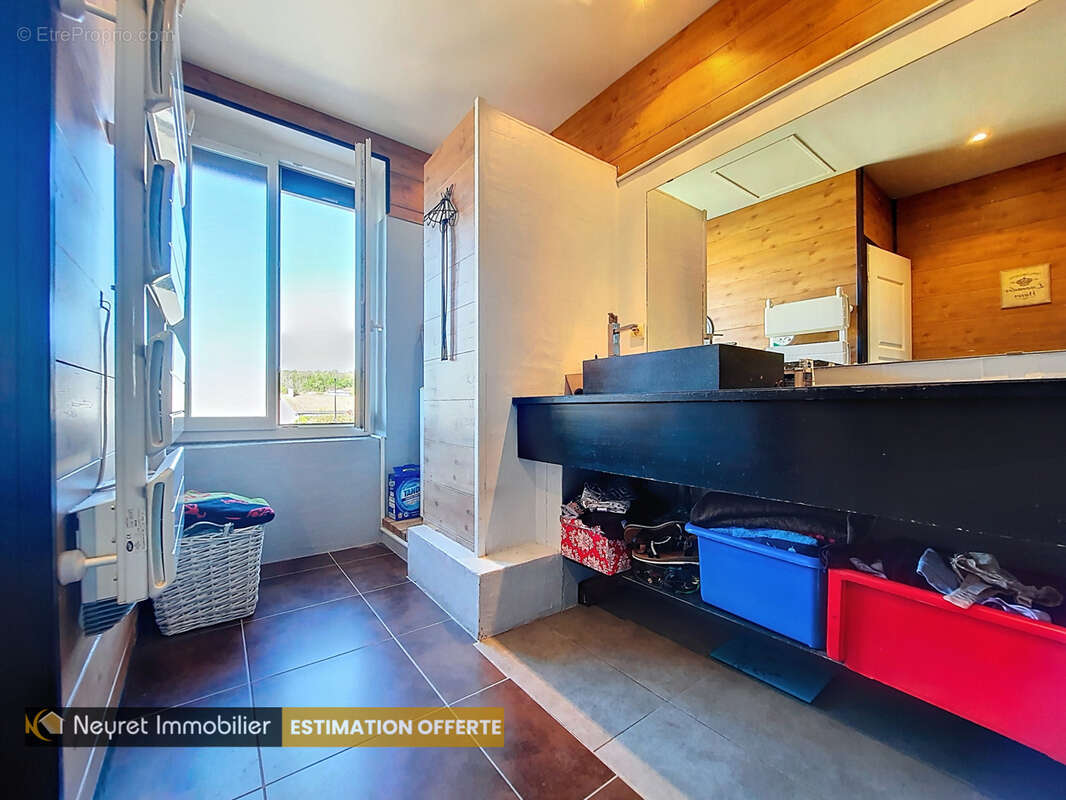 Appartement à COMMUNAY