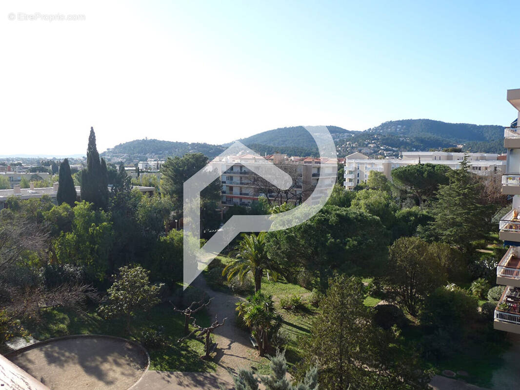 Appartement à HYERES