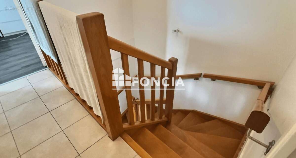 Appartement à LYON-9E