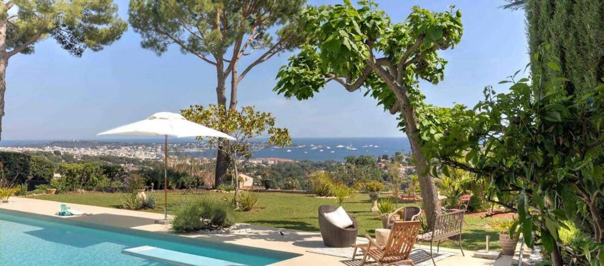 Maison à ANTIBES