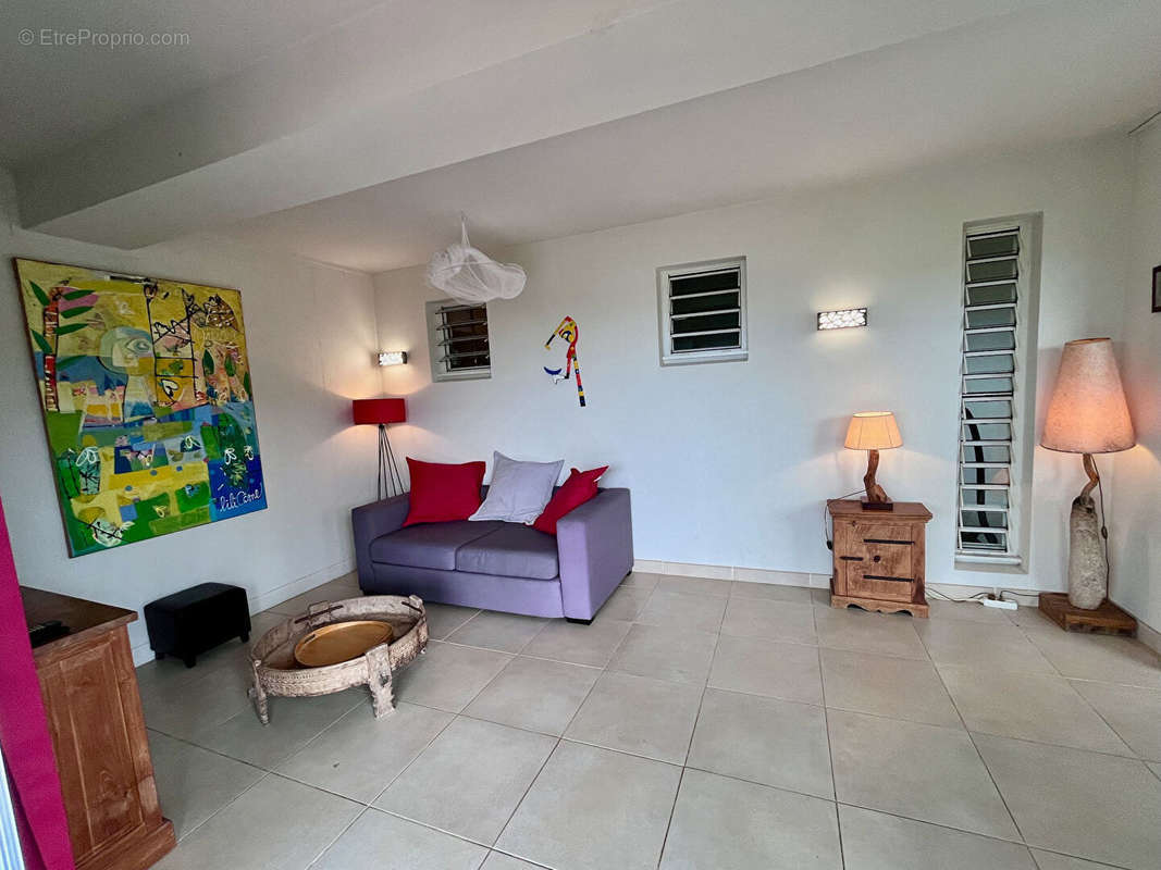 Maison à LES TROIS-ILETS