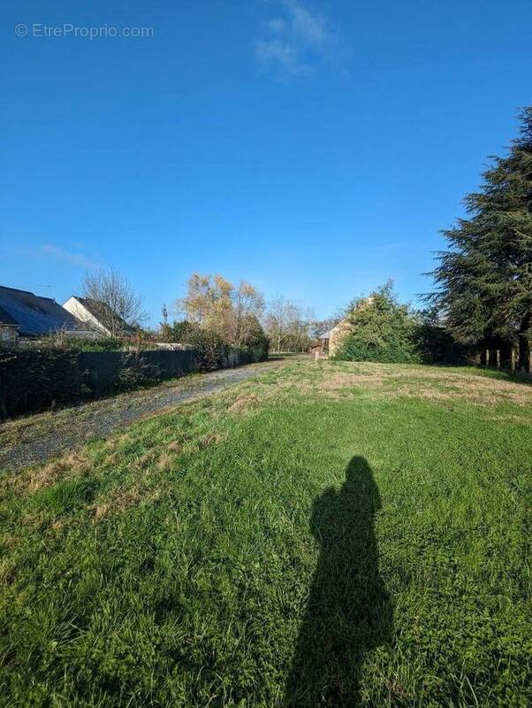 Terrain à MURS-ERIGNE