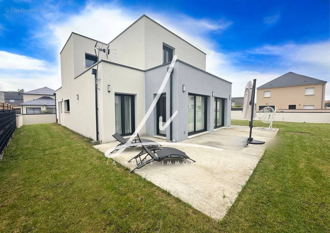 Maison à CAIRON