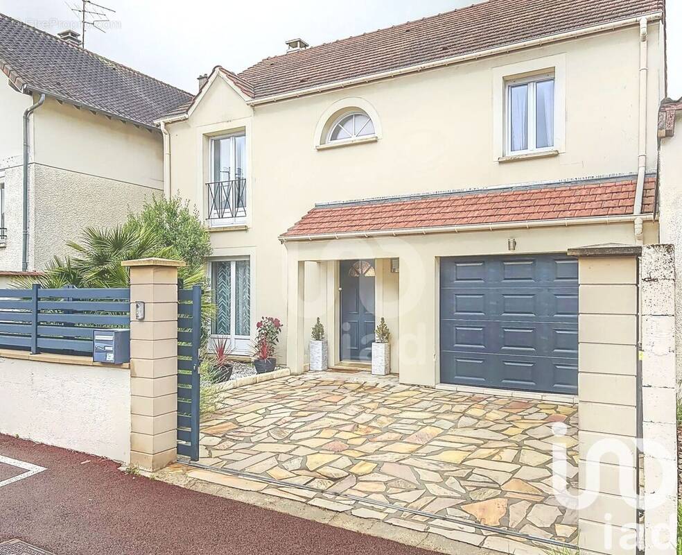 Photo 1 - Maison à JOUY-EN-JOSAS