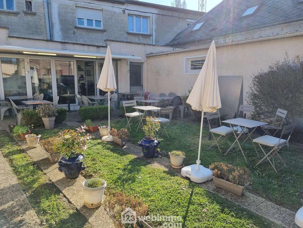 Fond de commerce d&#039;une surface de 180 m² - Commerce à LAON
