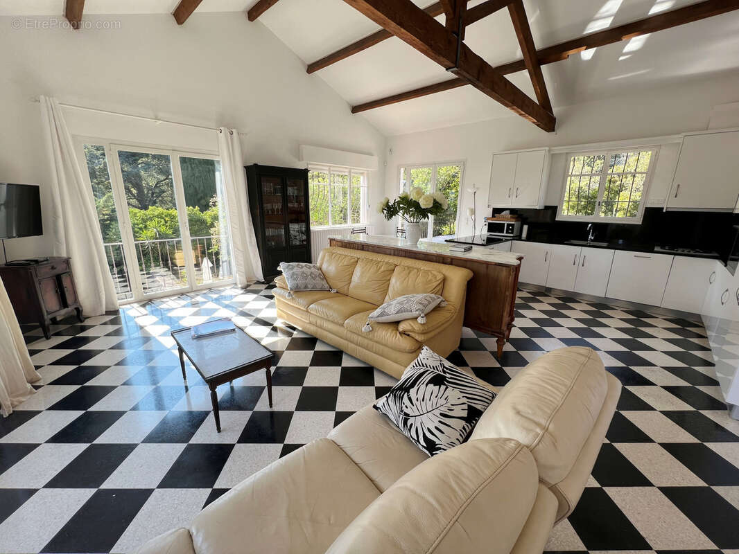 Maison à LA TURBIE