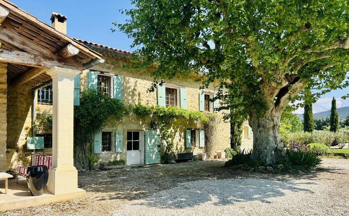 Maison à LAGNES