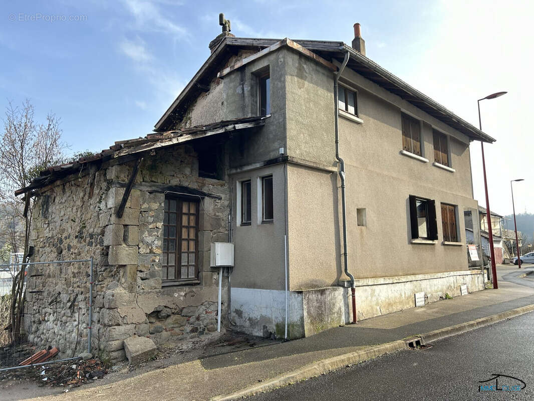 Maison à AUBIN