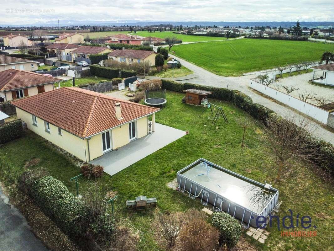 Maison à BEAUREPAIRE
