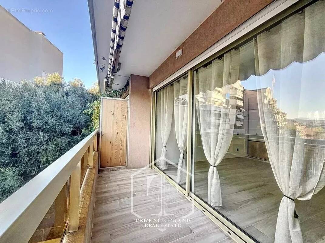 Appartement à NICE