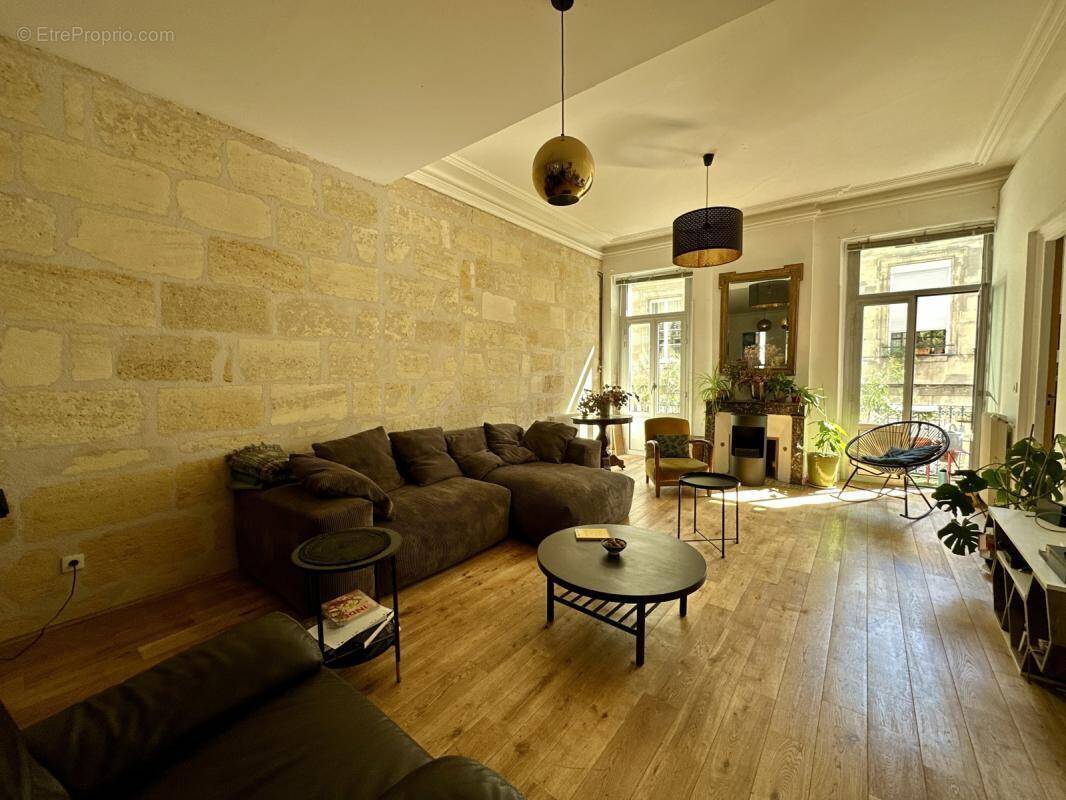 Appartement à BORDEAUX