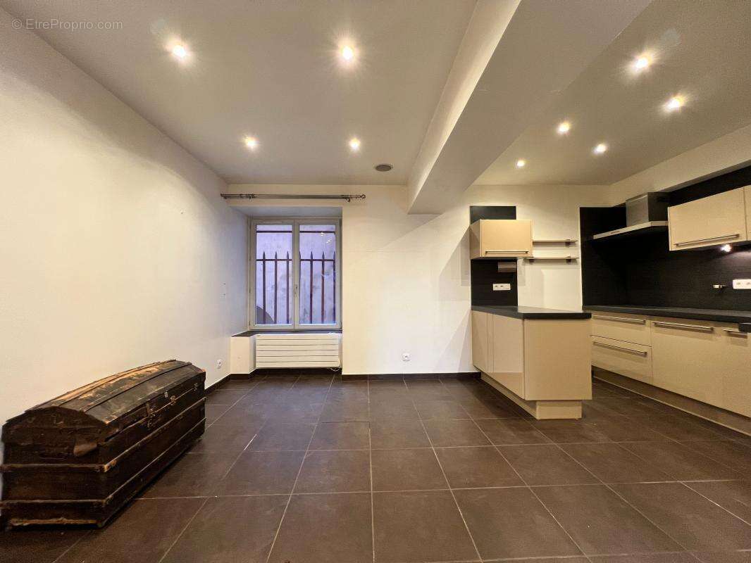 Appartement à LYON-9E