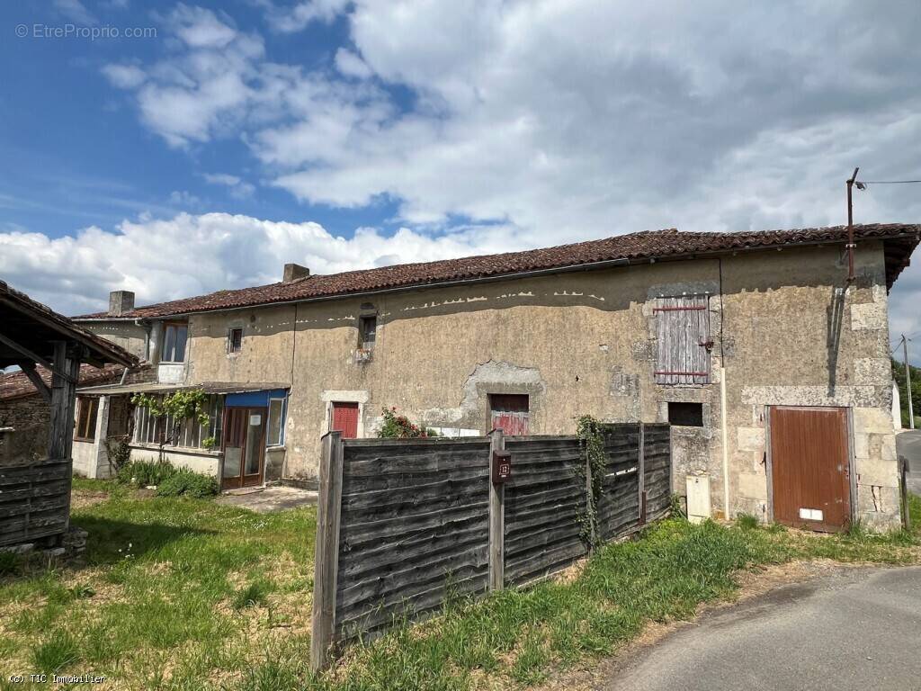 Maison à CIVRAY