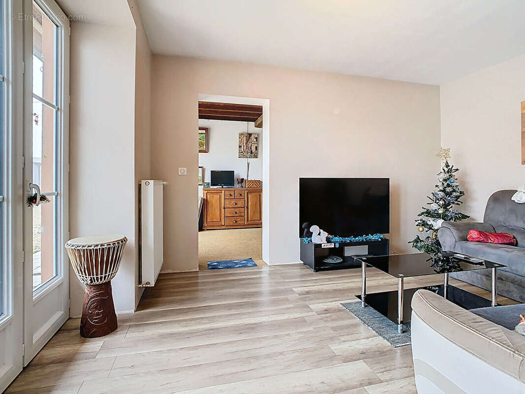 Maison à SIMANDRE