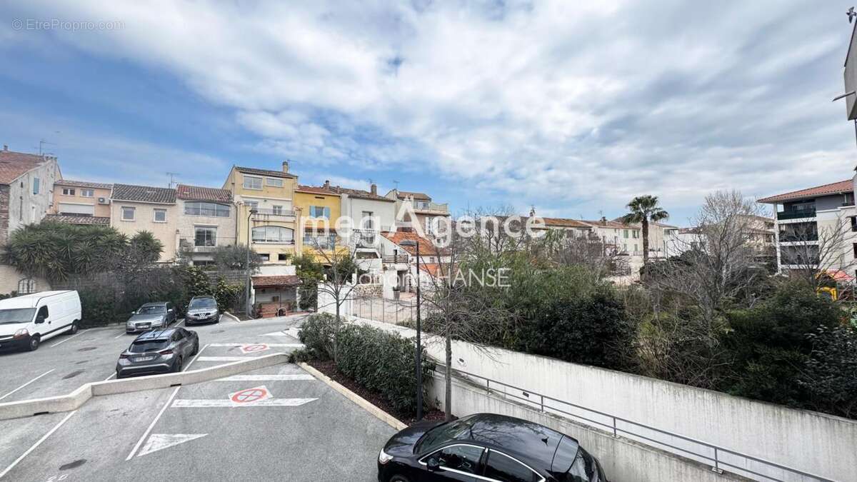 Appartement à PUGET-SUR-ARGENS