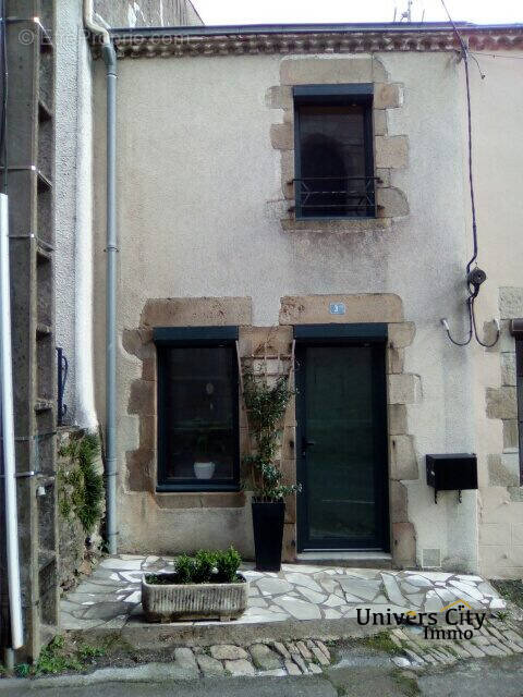 Maison à LEGE