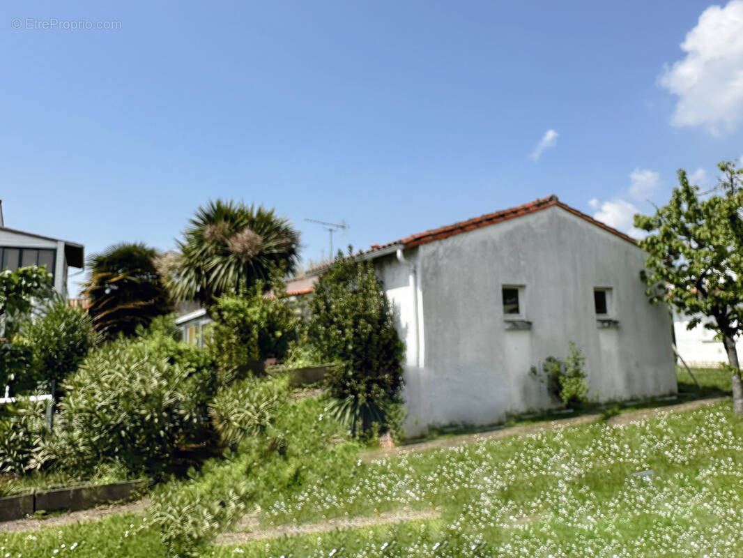 Maison à SAINT-GEORGES-DE-DIDONNE