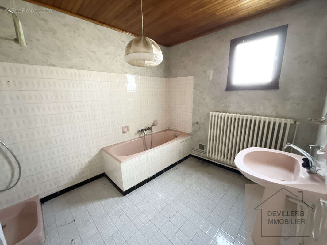 Appartement à NANCRAY