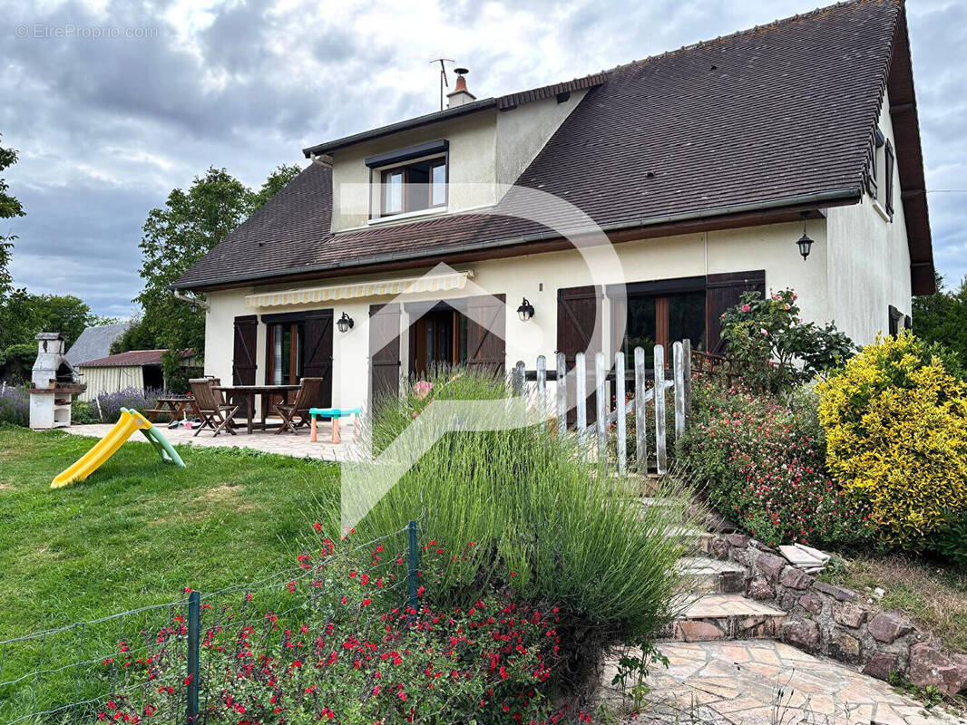 Maison à BRIONNE
