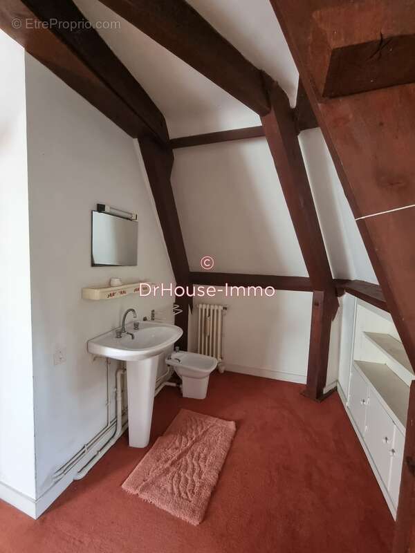 Maison à BEYNAC-ET-CAZENAC