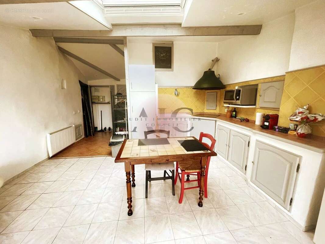Appartement à FAYENCE