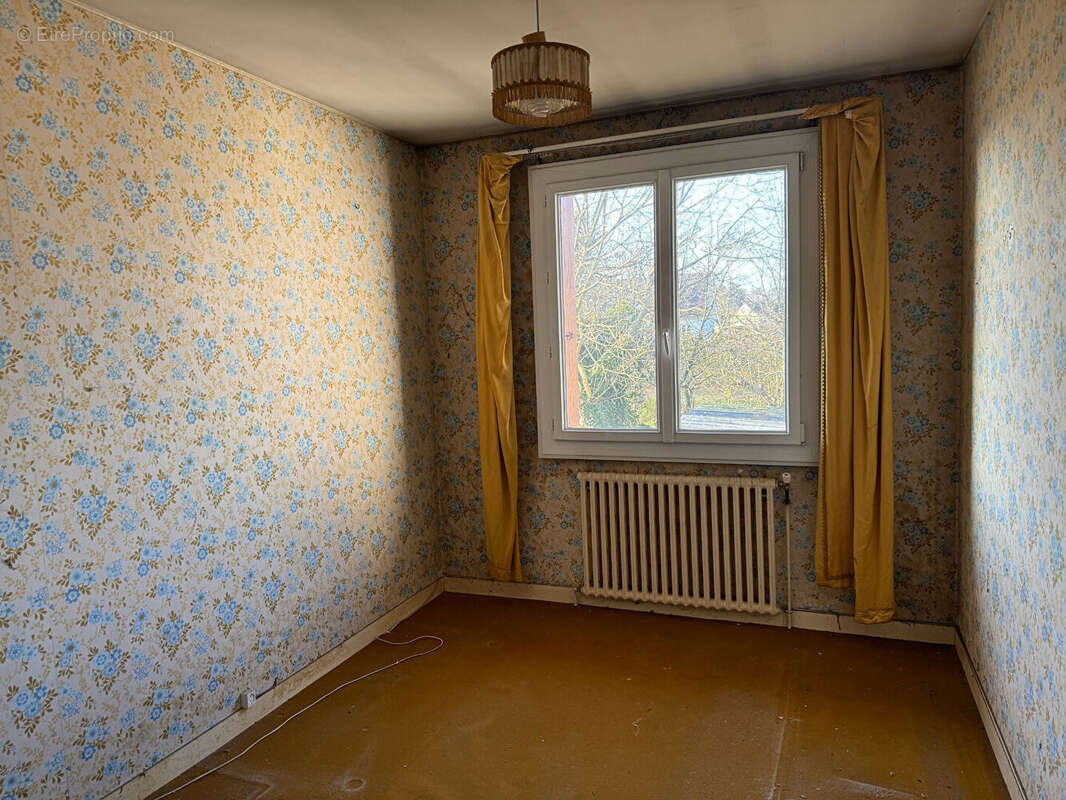 Maison à ENNERY