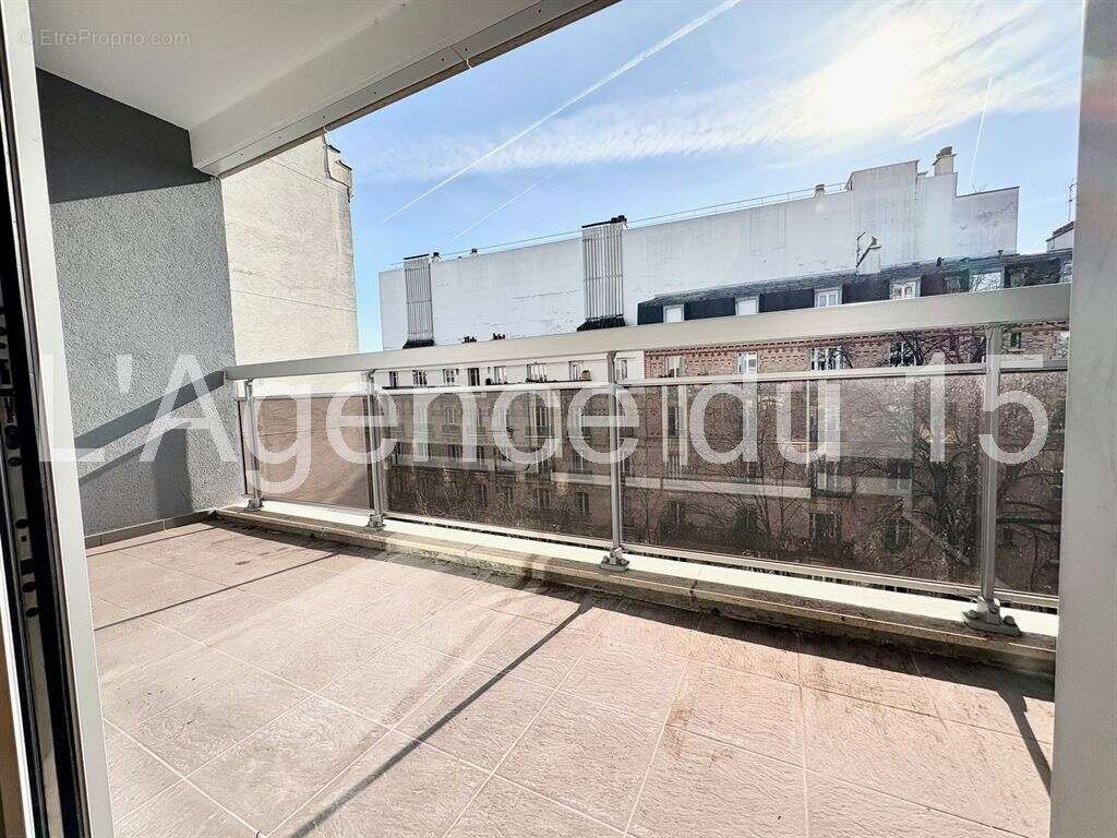Appartement à PARIS-15E