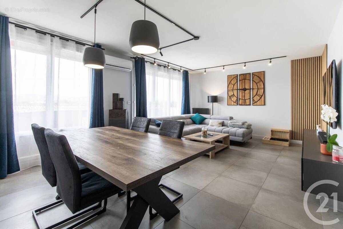 Appartement à JASSANS-RIOTTIER
