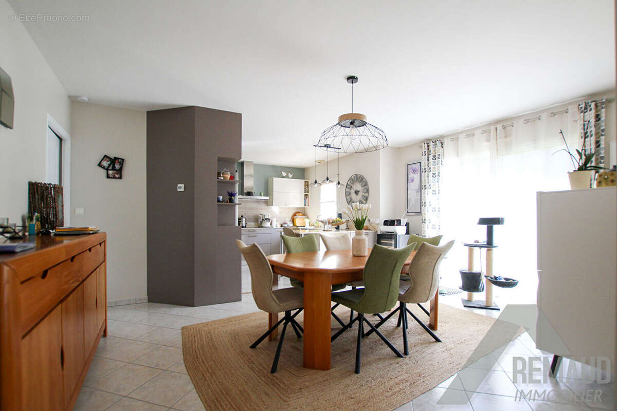 Maison à AIZENAY