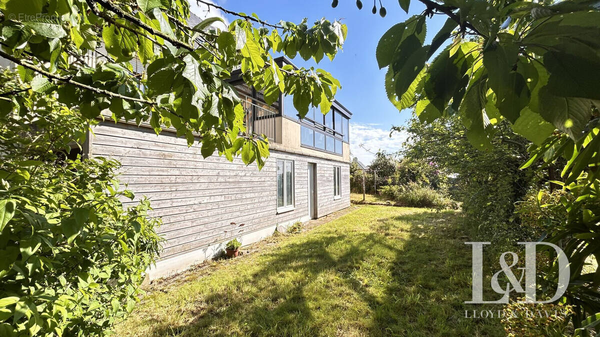 Maison à DIRINON