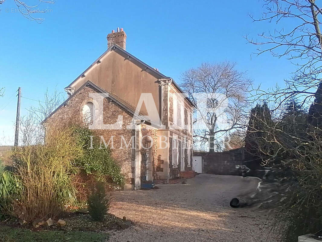 Maison à ECOUCHE