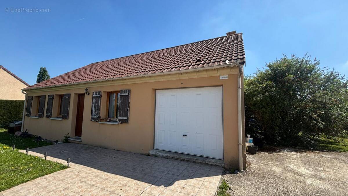 Maison à CROTH