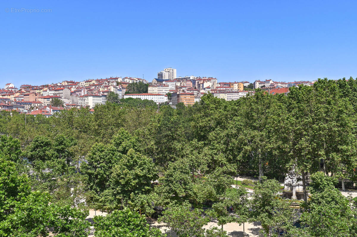 Appartement à LYON-6E