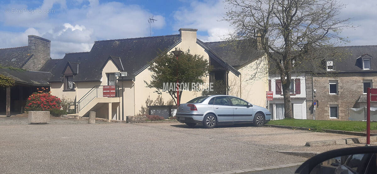 Maison à COLLINEE
