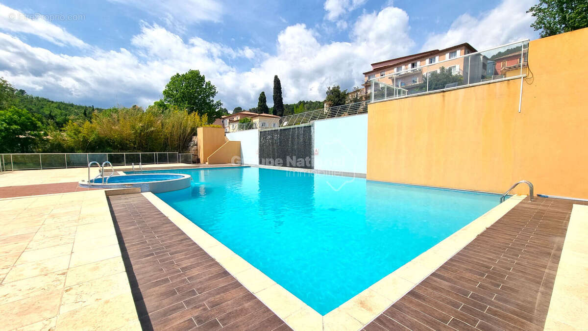 Appartement à CALLIAN