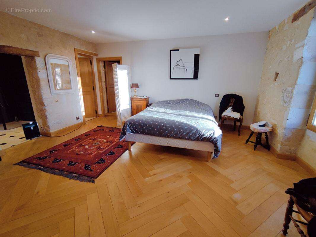Maison à ANGLES-SUR-L&#039;ANGLIN