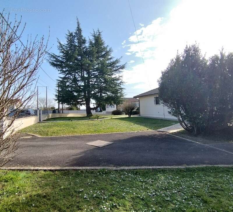 Maison à TOUVRE