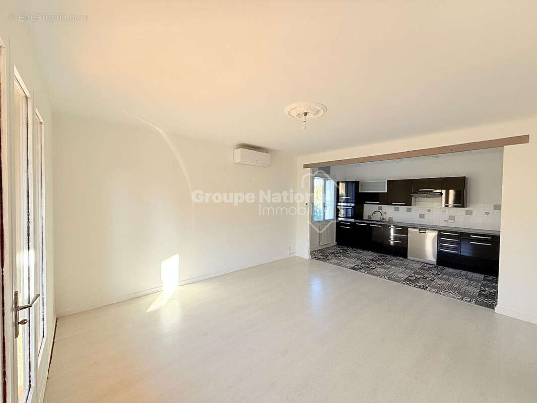Appartement à AUBIGNAN